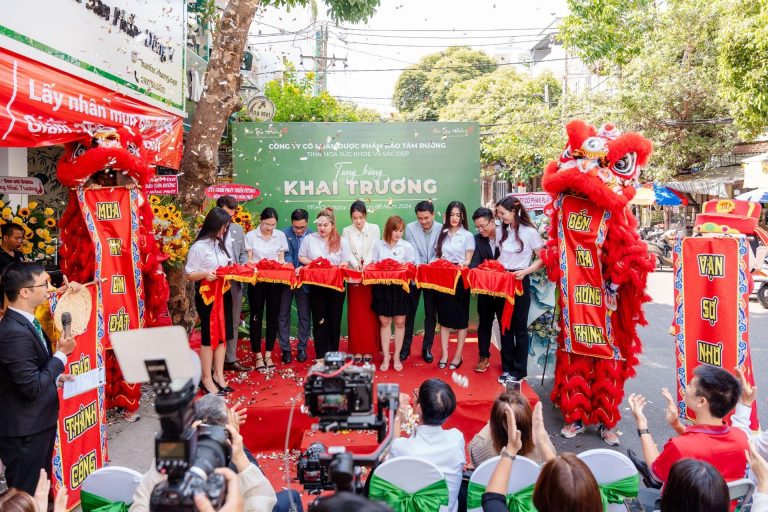 Khai trương Bảo Tâm Đường