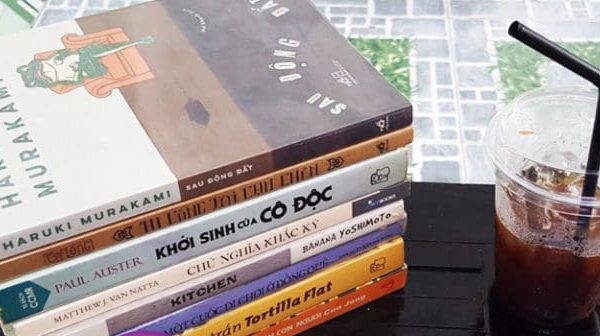 Đọc sách và ghi chú